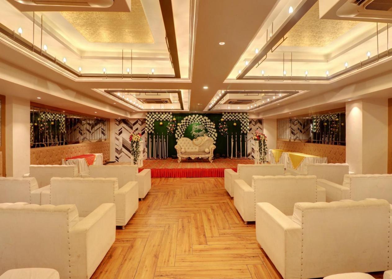 Hotel Mystic Falls Jaipur Buitenkant foto