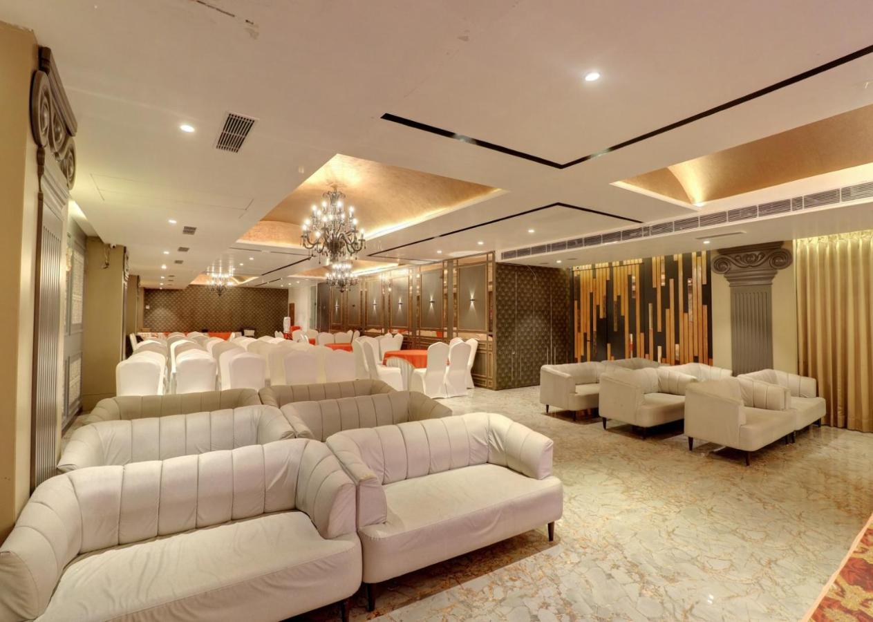 Hotel Mystic Falls Jaipur Buitenkant foto