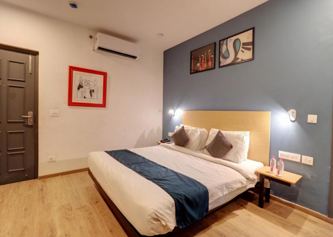 Hotel Mystic Falls Jaipur Buitenkant foto