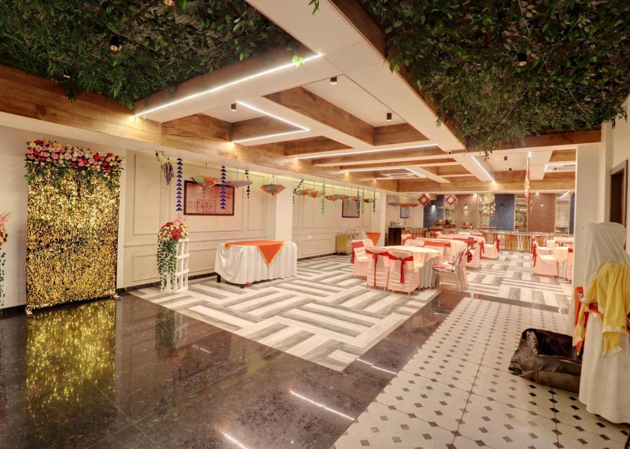 Hotel Mystic Falls Jaipur Buitenkant foto