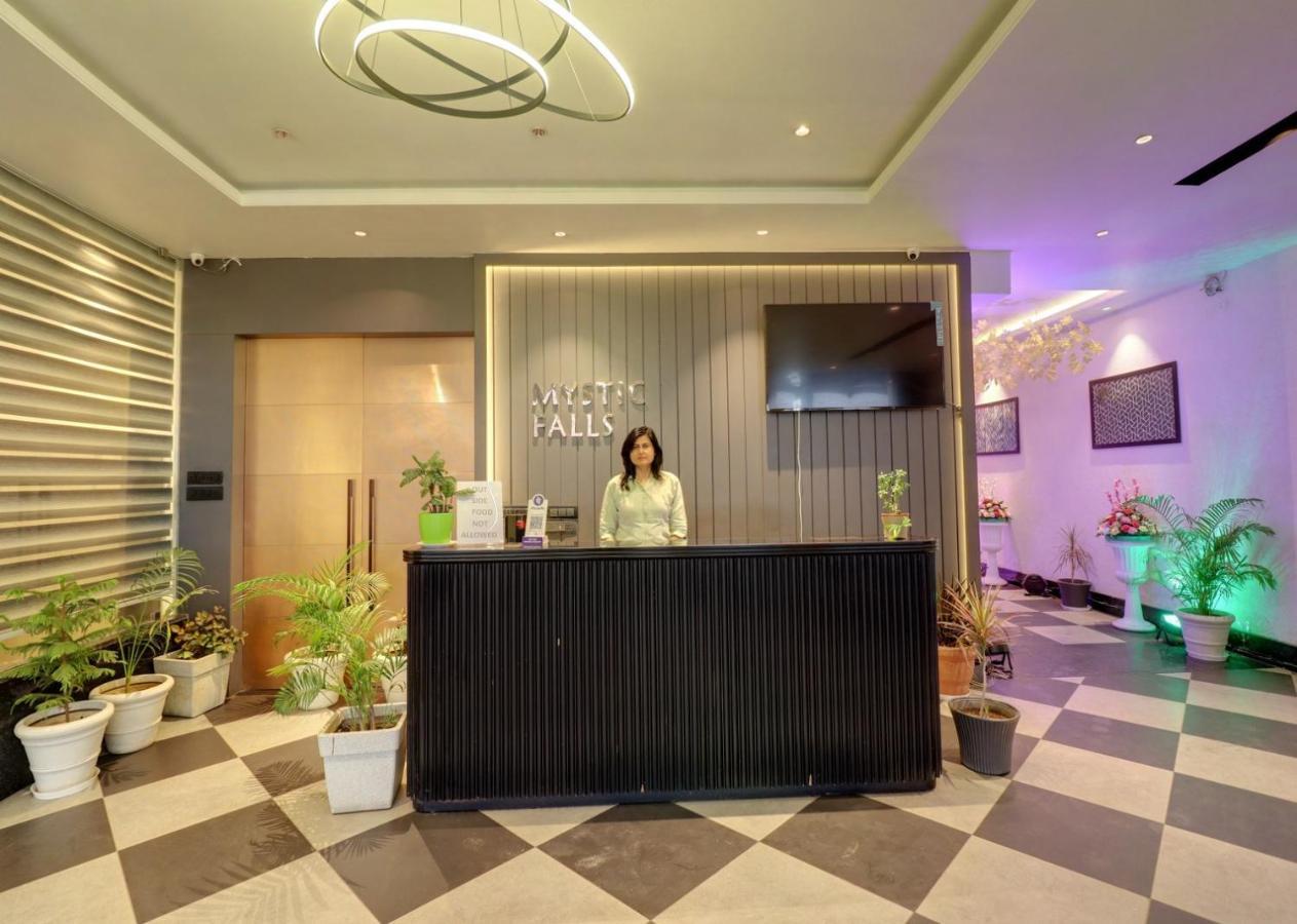 Hotel Mystic Falls Jaipur Buitenkant foto