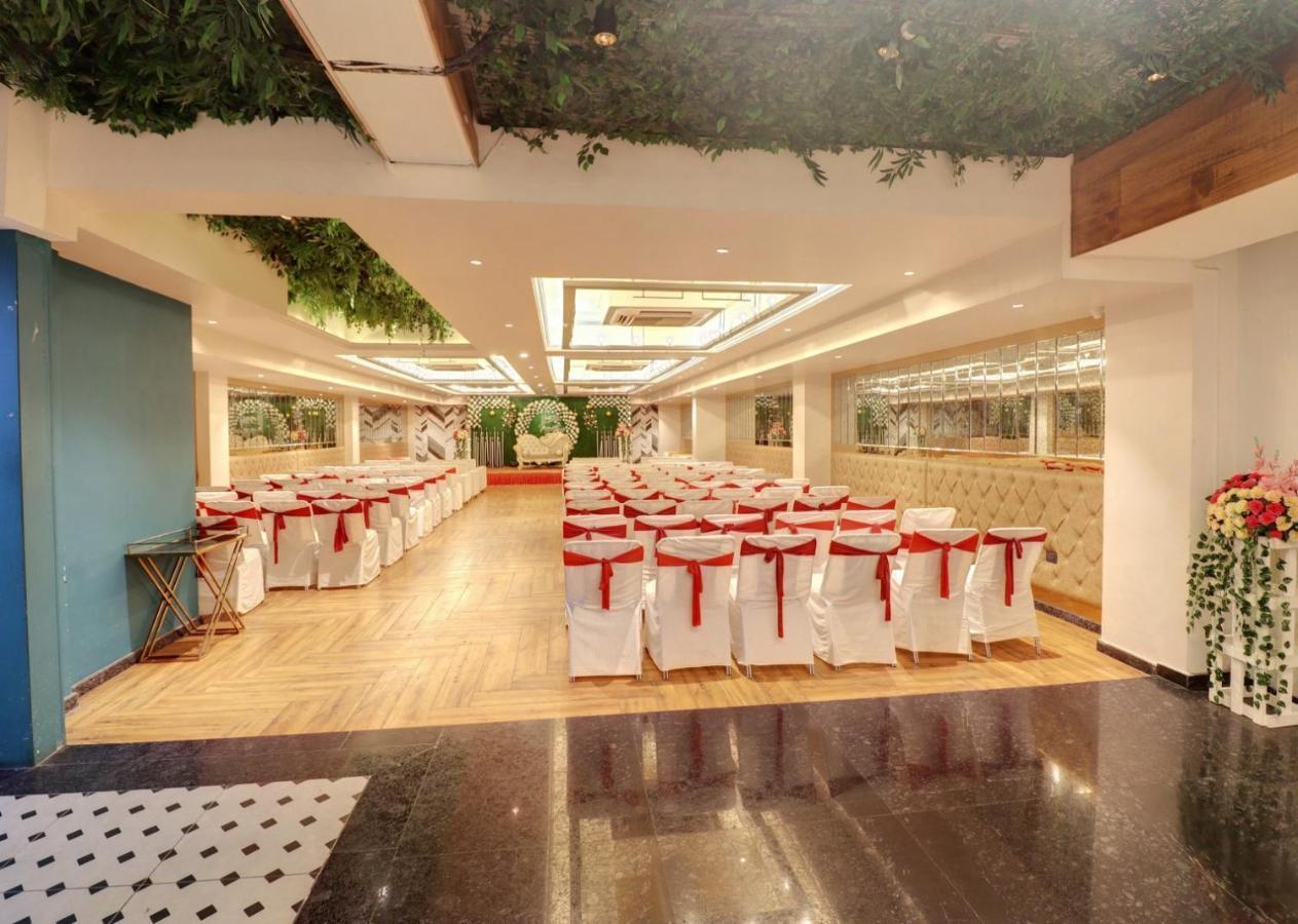 Hotel Mystic Falls Jaipur Buitenkant foto